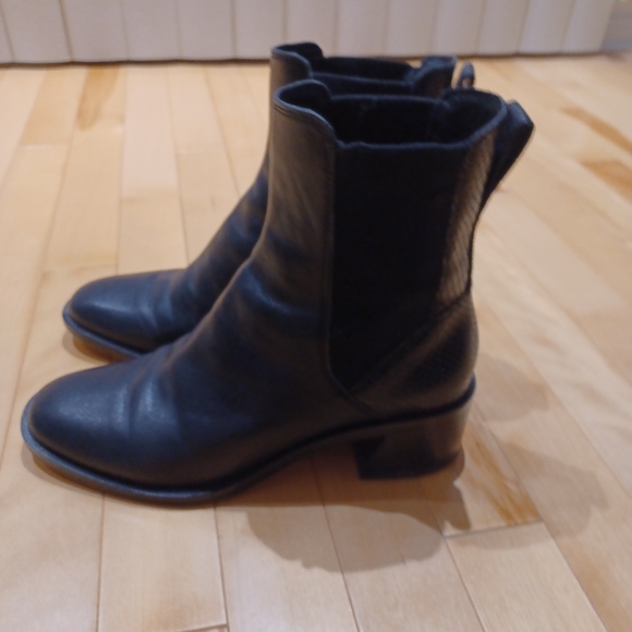 Dolce Vita black ankle boots - Picture 2 of 10